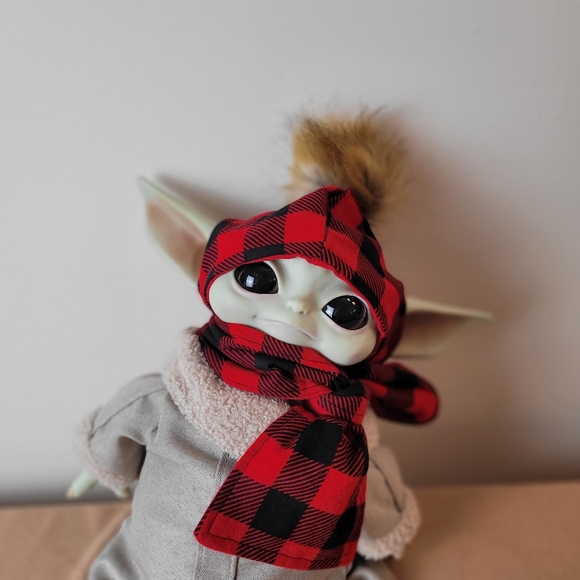 2 pc Hat & Scarf set for 11" The Child baby yoda LIFESIZE SIDESHOW Grogu Buffalo - Picture 7 of 14